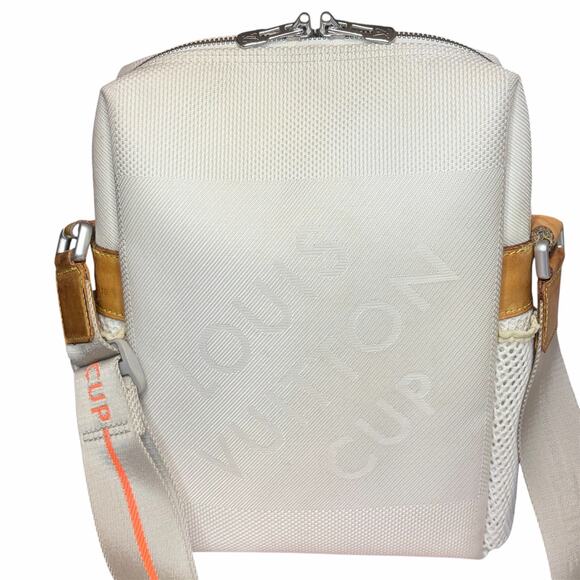 Louis Vuitton Limited Edition Cup Weatherly White Damier Geant Bag - with COA - Picture 14 of 14